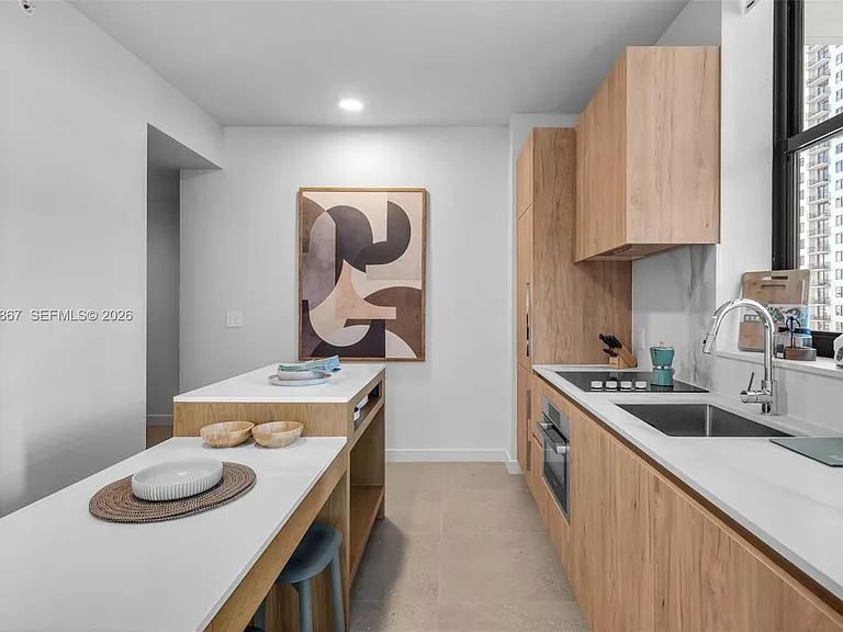 11 NE 6th St #2207 — Photo 8
