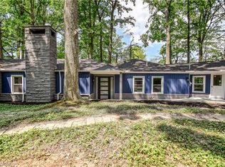 2531 Timberline Dr, Willoughby Hills, OH 44094