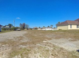 1927 SW 3rd St, Cape Coral, FL 33991