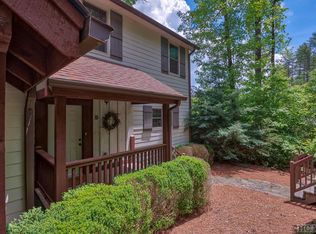 620 Sapphire Valley Rd #D, Sapphire, NC 28774