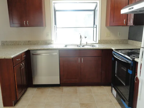 1219 NE 165th St, Seattle, WA 98155