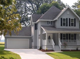 312 Chicago Rd, Newark, IL 60541