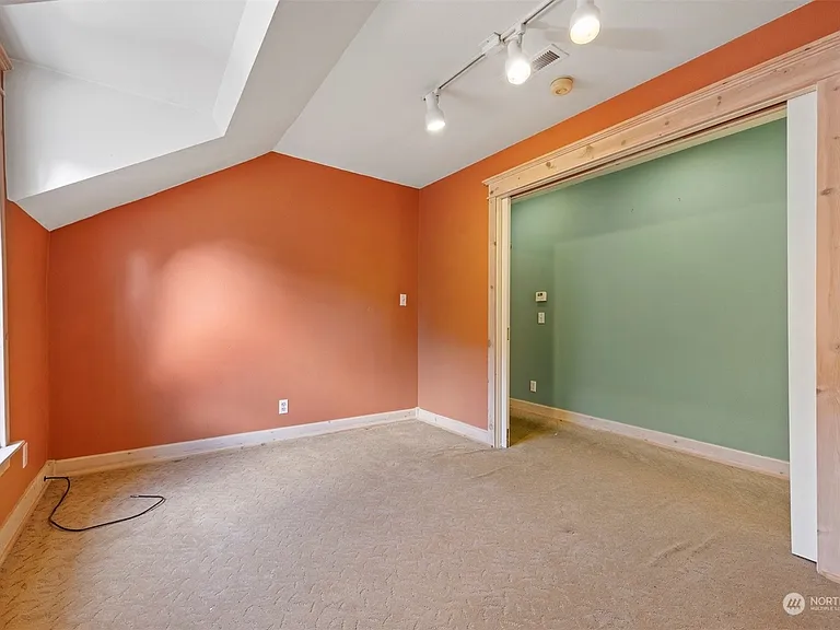 711 Donovan Ave #3 — Photo 6