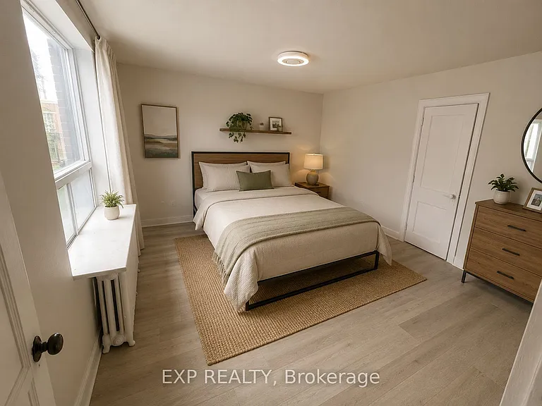 2146 Danforth Ave #2 — Photo 3