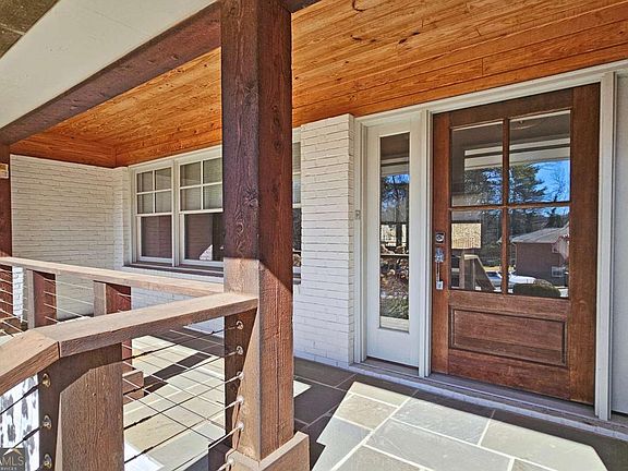 5th image of 1131 Milmar Dr NW