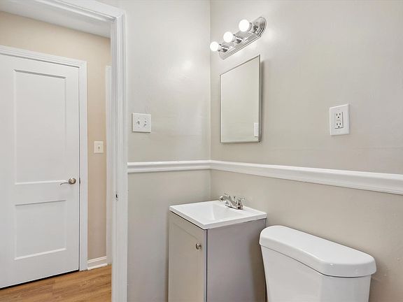 5th image of 8505 Flower Ave #6