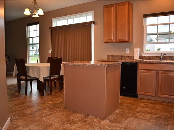 5th image of 1516 Arbor Dr