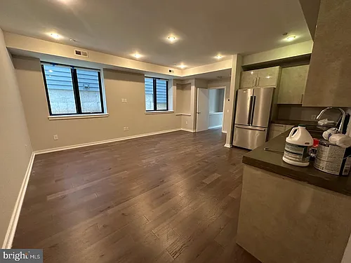 938 New Market St #103 Photo 1