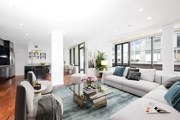 1st image of 150 E 85th St APT 12A