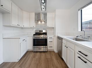 336 Cabrillo St #A, Costa Mesa, CA 92627