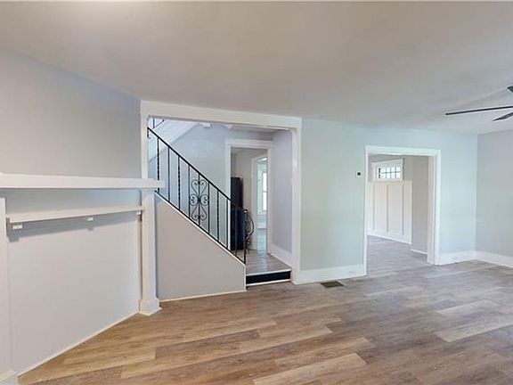 3rd image of 1316 Woodlawn Ave