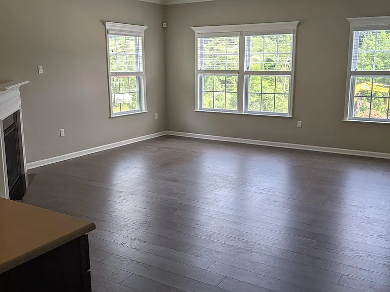 315 Trinity Way — Photo 5