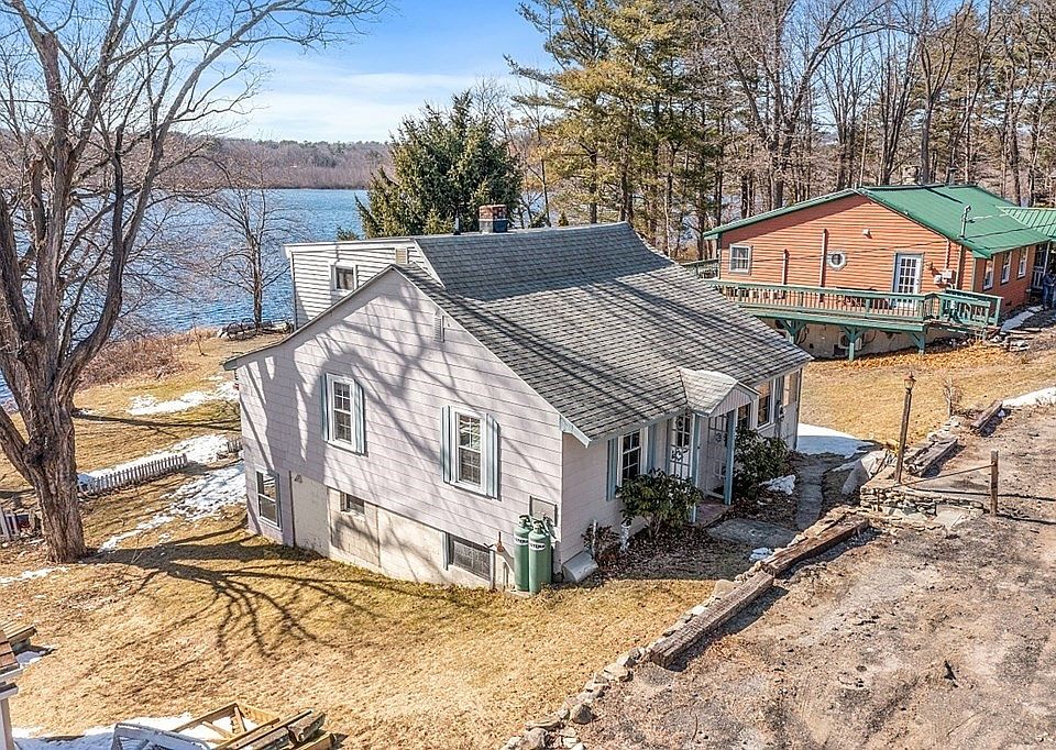 1074 Lancaster Ave, Lunenburg, MA 01462 Zillow