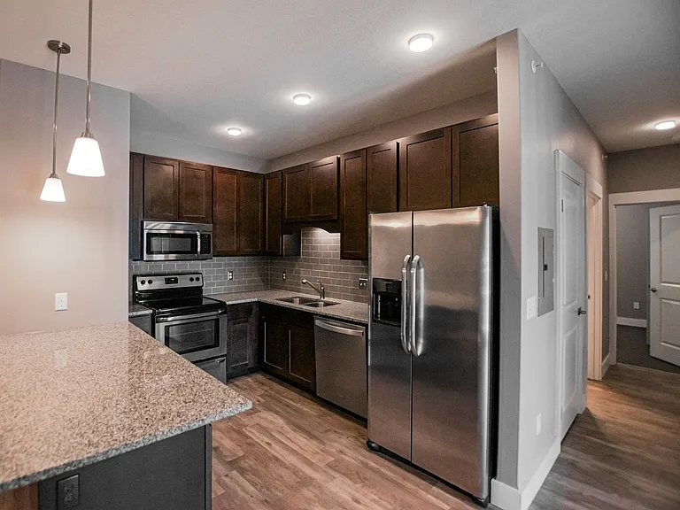 408 S Prairie St — Photo 21