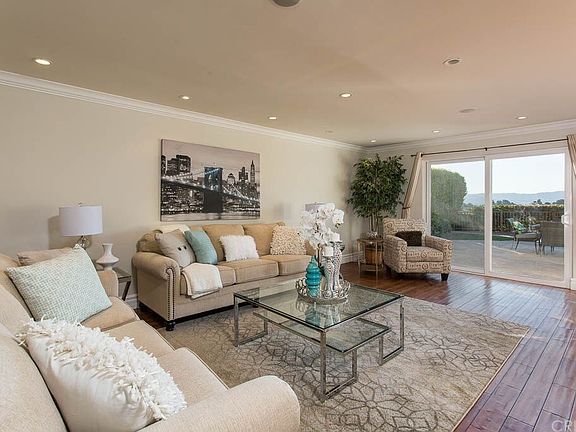 3rd image of 20975 Bandera St
