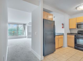 800 4th St SW APT S508, Washington, DC 20024