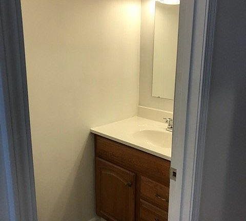 1st Floor 1/2 Bath