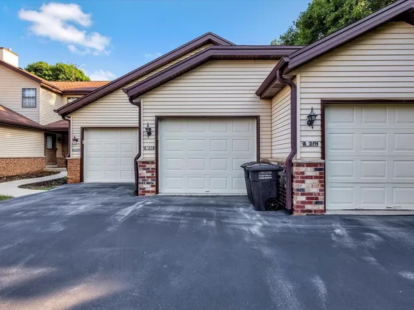 8127 South Legend DRIVE #G, Franklin, WI 53132