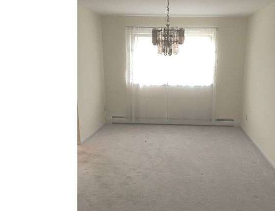 5th image of 10831 Rayland Rd