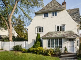 38 Tanglewylde Ave, Bronxville, NY 10708