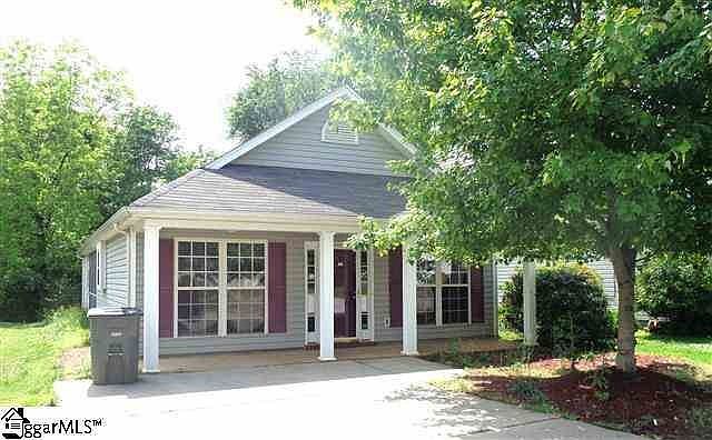 1st image of 104 Glenlea Ln