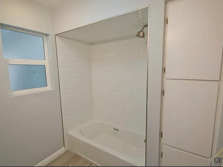 1800 Esther Dr — Photo 10