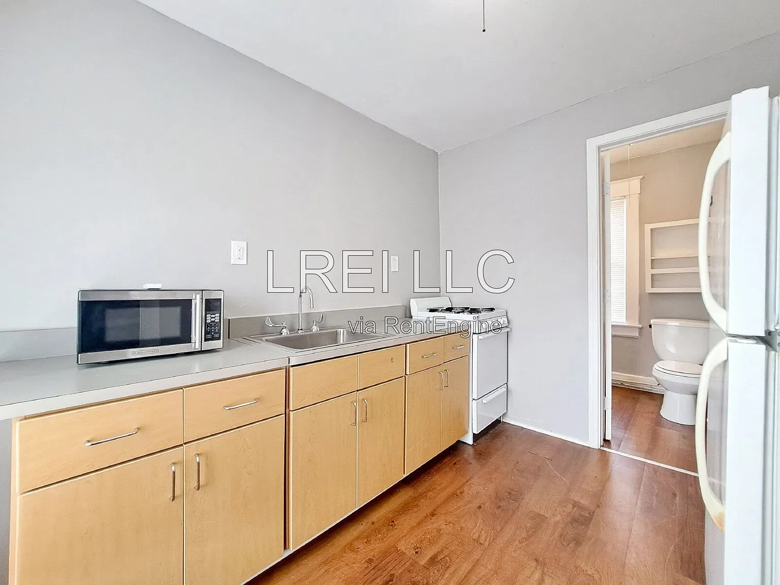 Studio, 1.0 bath, $540 — Photo 4