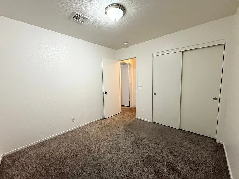 3305 Cheyenne Gardens Way — Photo 10