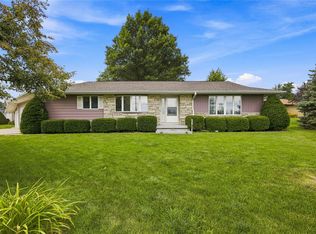 502 9th Ave, Clarence, IA 52216