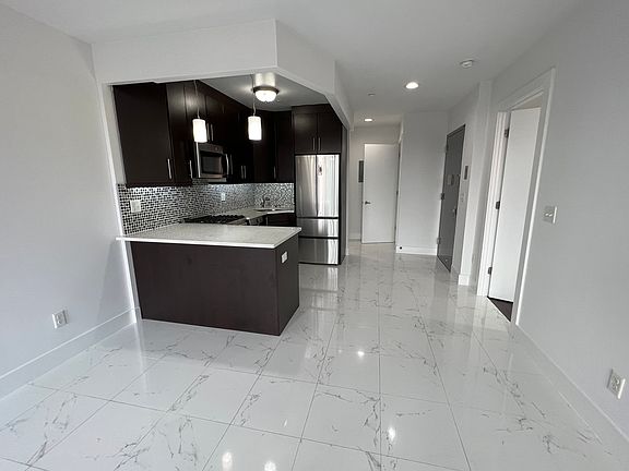 5th image of 22-07 Astoria Blvd S #3A