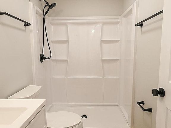 4th image of 177 Dicks Hollow Rd