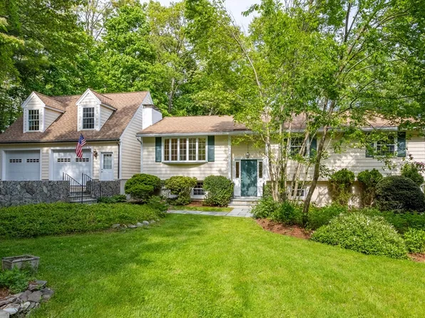 94 Codman Rd, Lincoln, MA 01773