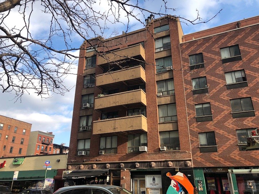 2nd image of 50 Avenue A APT 3D
