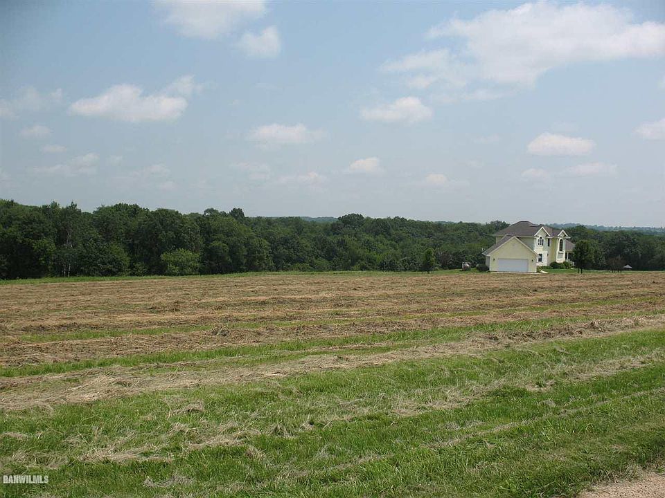 2nd image of 28-17 Southview Dr