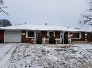 1625 Broadway, Highland, IL