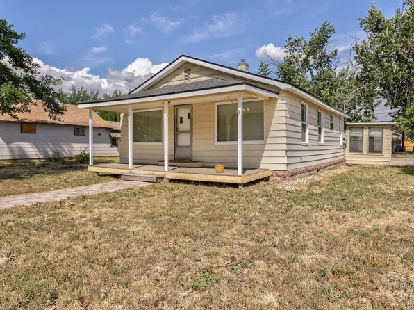 604 N 10th St, Payette, ID 83661