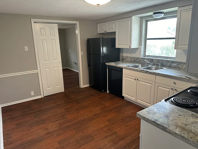 7804 Birchwood Dr — Photo 11