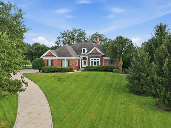9261 Ruth Ct, Saint John, IN 46373