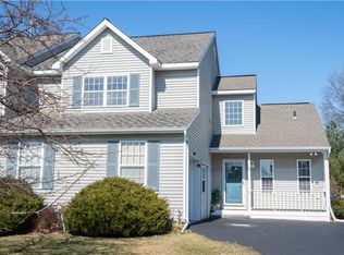 10 Woodfield Dr, Washingtonville, NY 10992