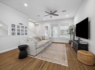 2491 W 11th St, Houston, TX 77008