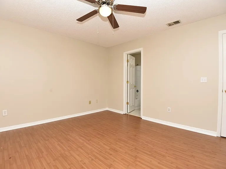 5462 Bracken Ct — Photo 20