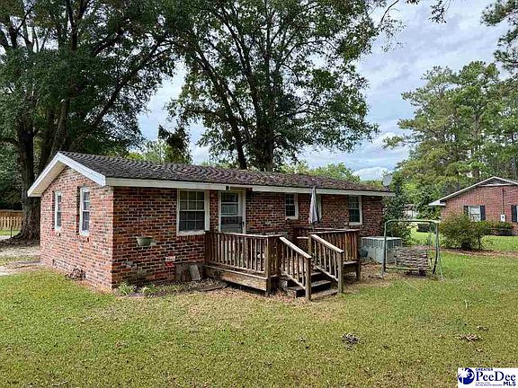 4th image of 806 Windsor Way