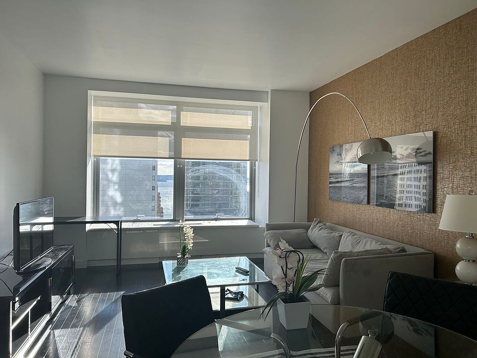 1st image of 123 Washington St APT 39G