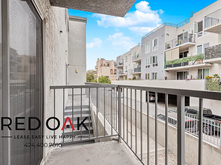 5224 Cartwright Ave #7 — Photo 7