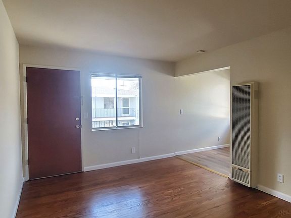 5th image of 3047 David Ave #9