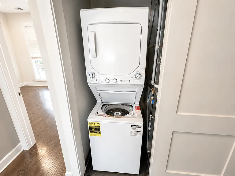 4819 Main St #204 — Photo 6