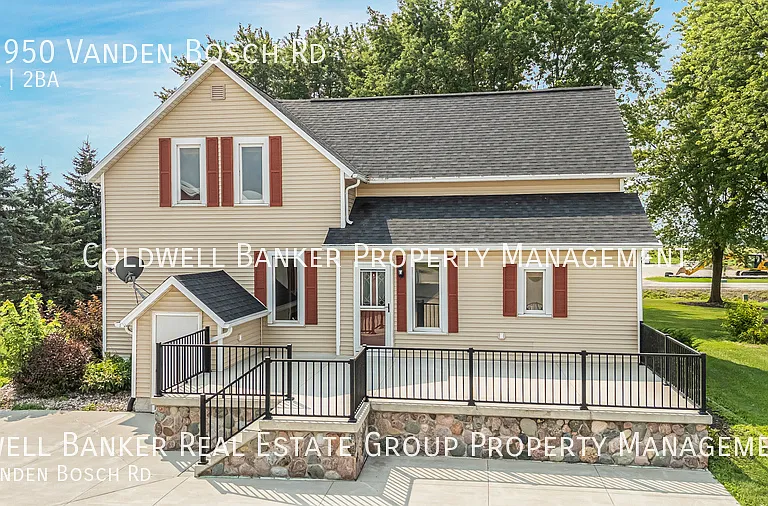 N3950 Vanden Bosch Rd — Photo 2