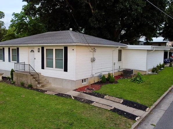 107 W 3rd St, California, MO 65018