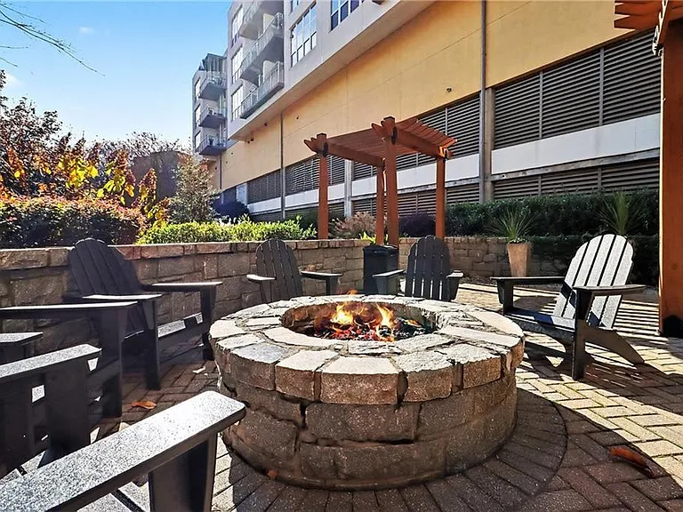 245 N Highland Ave NE #411 — Photo 22