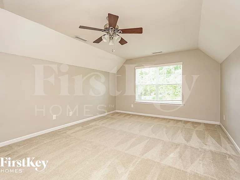 1643 Ashmead Ln — Photo 15